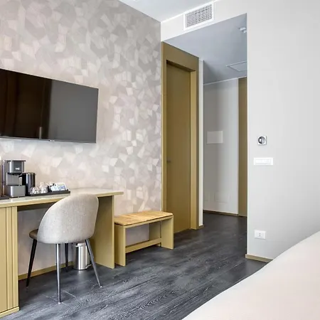 Le Suite Del Corso The Smart Boutique Aparthotel By Ospitami Milan Exterior photo