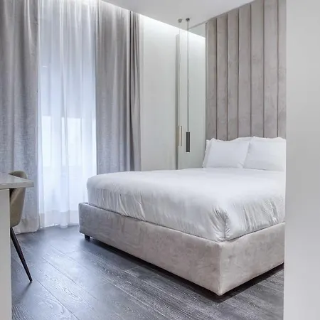 Le Suite Del Corso The Smart Boutique Aparthotel By Ospitami Milan Exterior photo