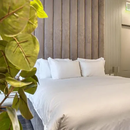 Le Suite Del Corso The Smart Boutique Aparthotel By Ospitami Milan Exterior photo