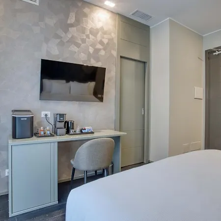 Le Suite Del Corso The Smart Boutique Aparthotel By Ospitami Milan Exterior photo