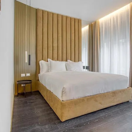 Le Suite Del Corso The Smart Boutique Aparthotel By Ospitami Milan Exterior photo